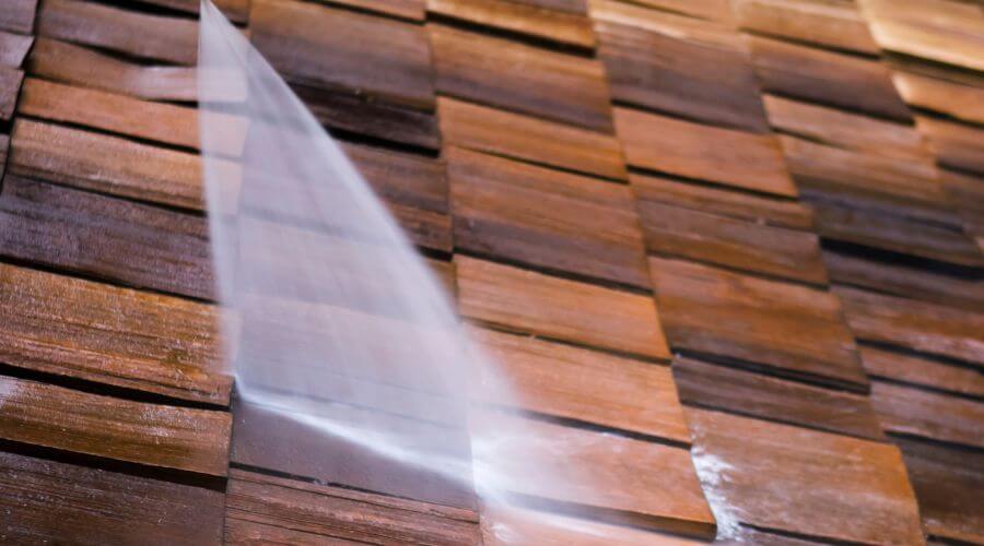 Professional gutter cleaning in Swan, IA